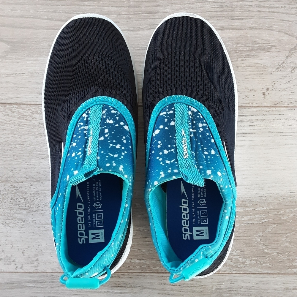 Kids Speedo Swim Water Shoes black,teal, white, size M 2-3